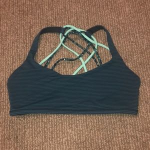 Lululemon sports bra